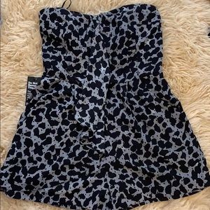 Express ruffle front romper size 6